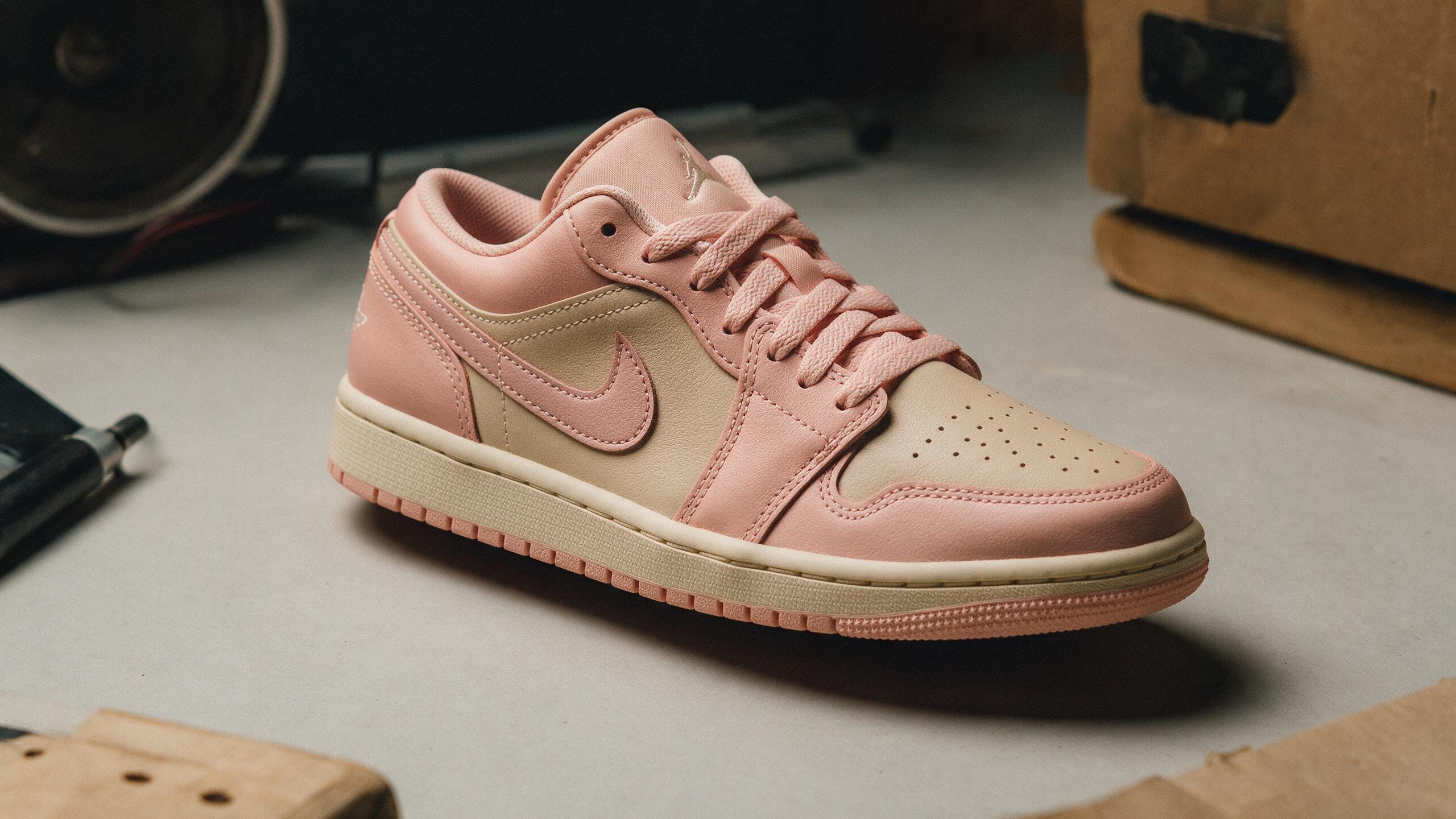 Travis Scott x Air Jordan 1 Low 'Shy Pink' : la collab qui casse les codes