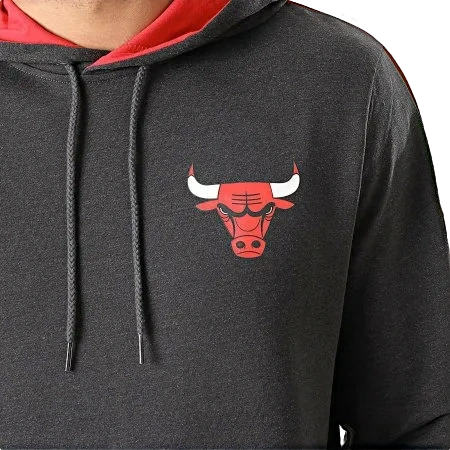 Sweat à Capuche New Era NBA Chicago Bulls Piping Gris Anthracite Chiné