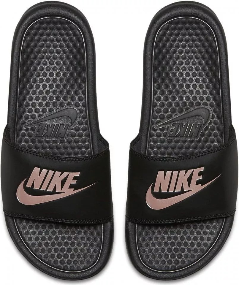 Sandal Nike Benassi “Just Do It.”
